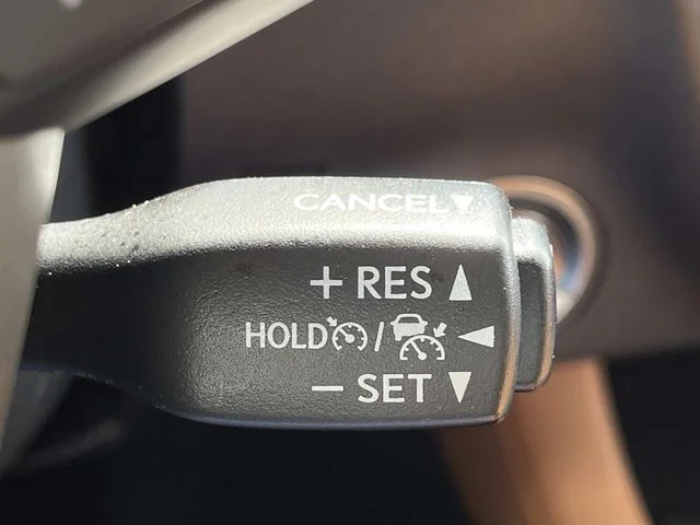 Used 2022 White Lexus 350 image 48