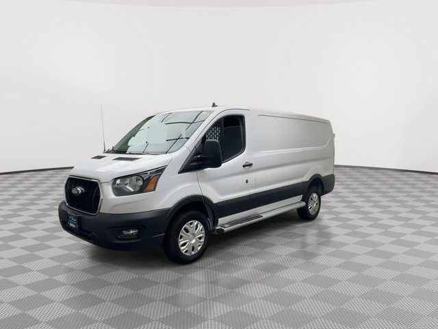 Used 2025 Oxford White Ford 250 image 25