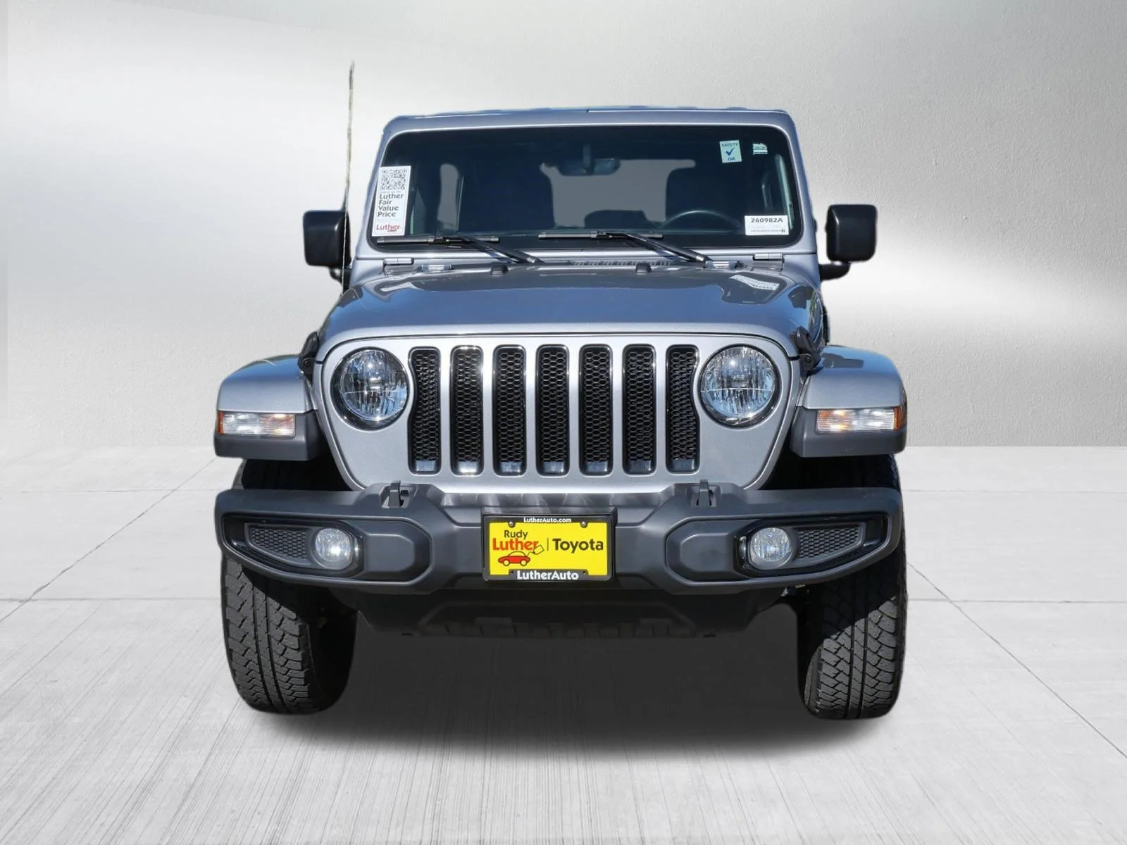 Used 2021 Jeep Wrangler Unlimited Sahara Altitude with VIN 1C4HJXEN5MW532604 for sale in Golden Valley, Minnesota