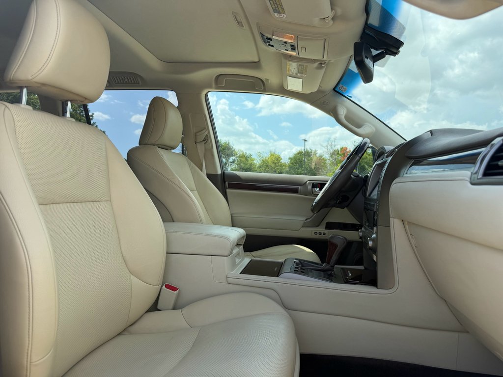 Used 2019 Starfire Pearl Lexus Premium image 10