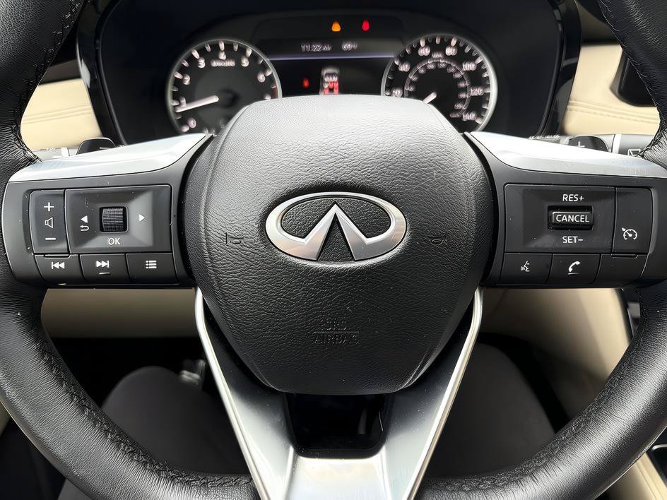 Certified Used 2024 Mineral Black INFINITI PURE image 20