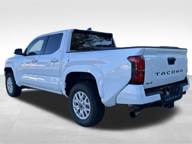 Certified Used 2025 White Toyota SR5 image 3