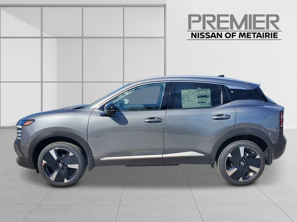 New 2026 Gray Nissan SR image 3