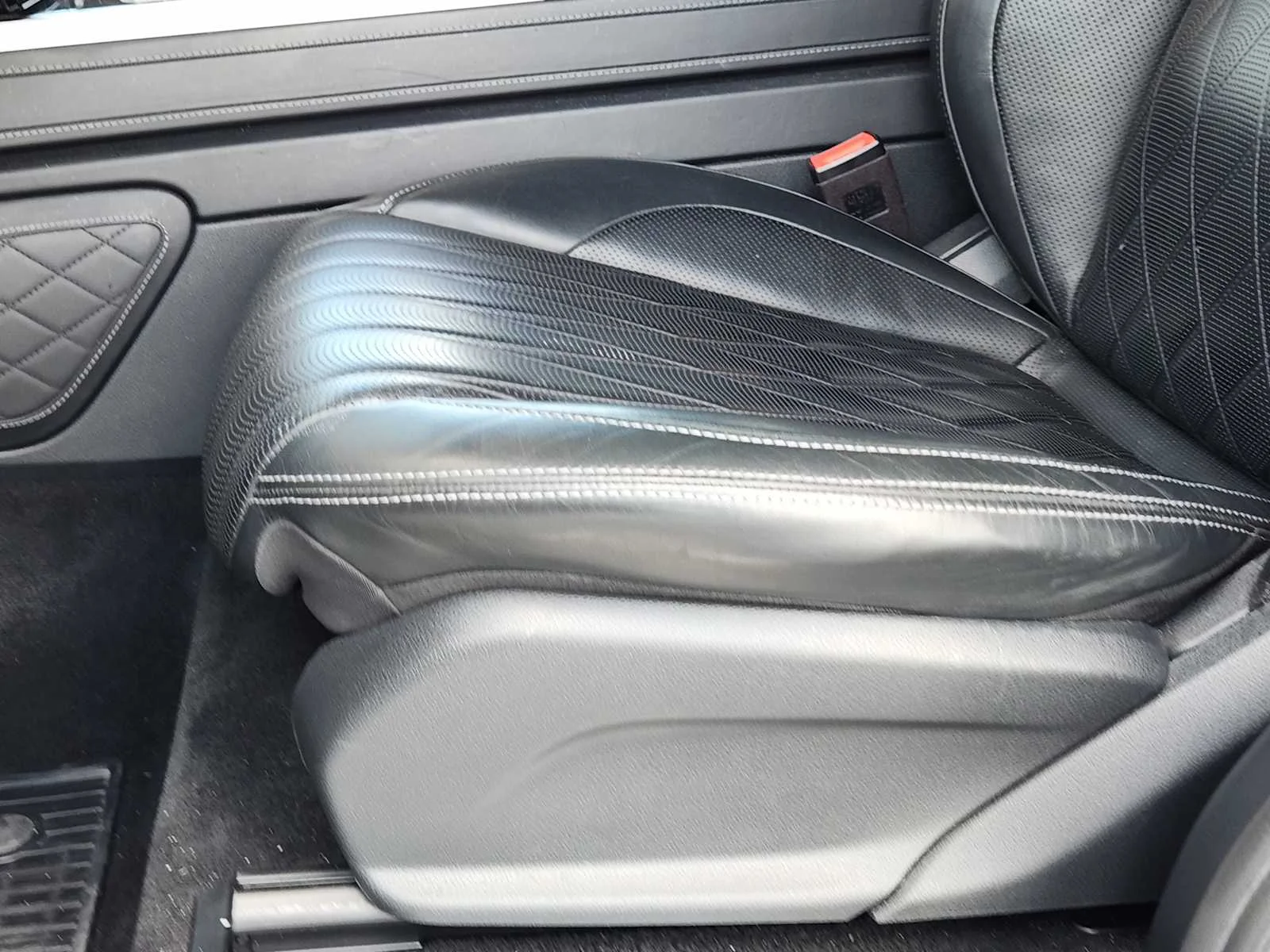 Used 2019 designo Graphite Metallic Mercedes-Benz G 550 image 23