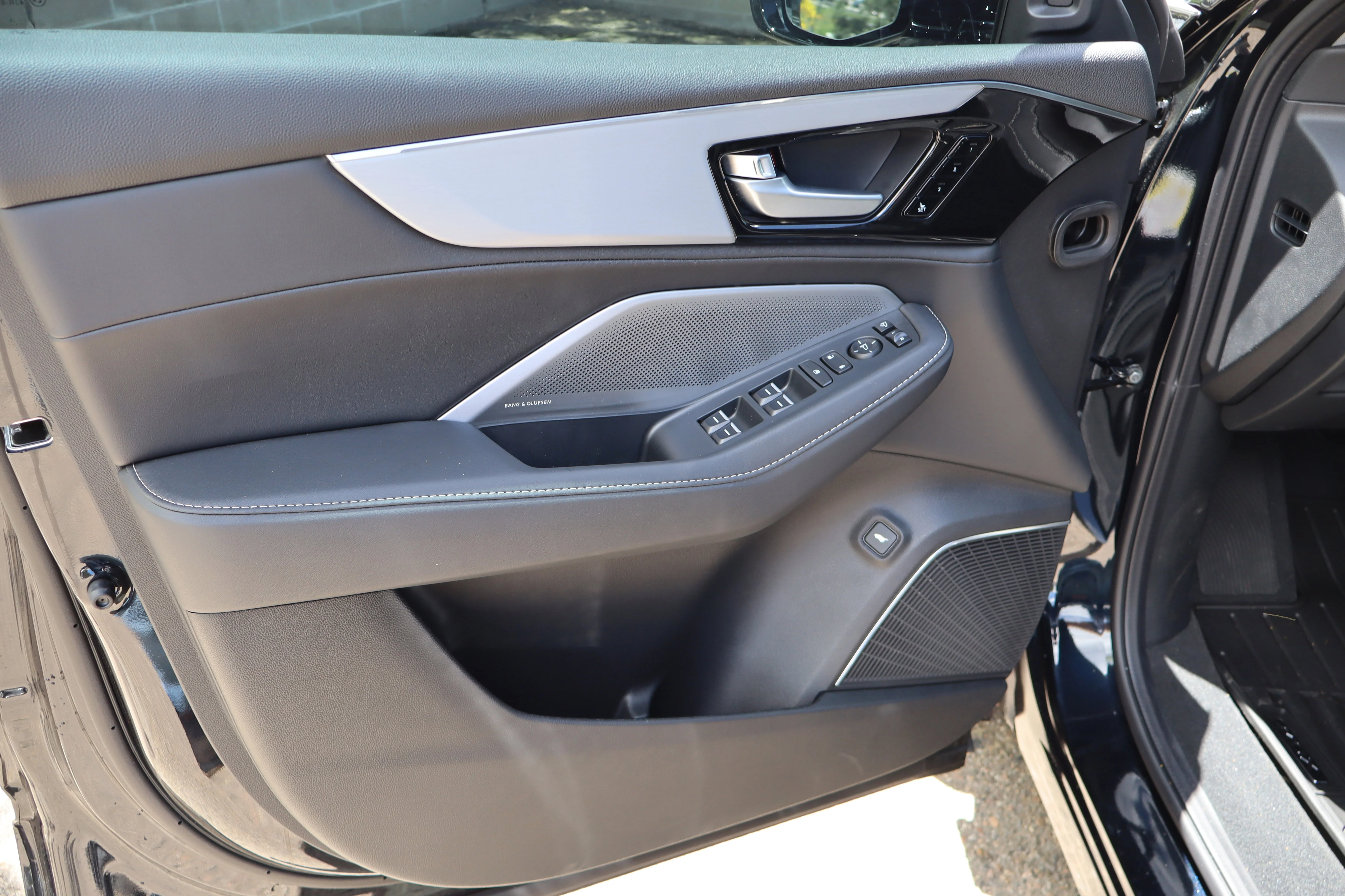 New 2026 Majestic Black Pearl Acura w/Technology Package image 23