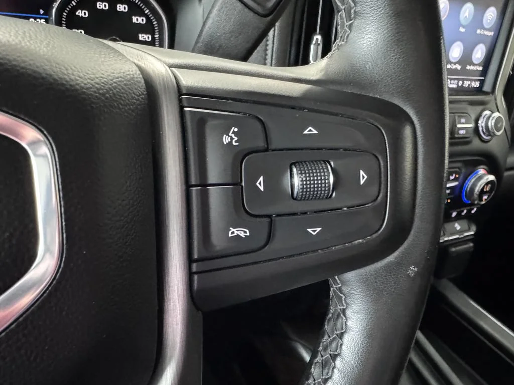 Used 2023 WHITE FROST TRICOAT GMC Denali image 17