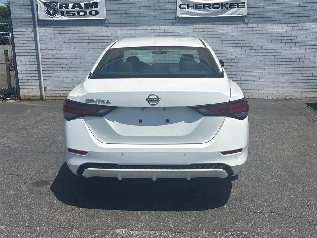 Used 2025 White Nissan SV image 8