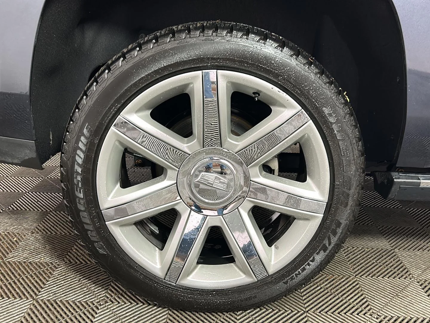 Used 2020 Shadow Metallic Cadillac Premium Luxury image 2
