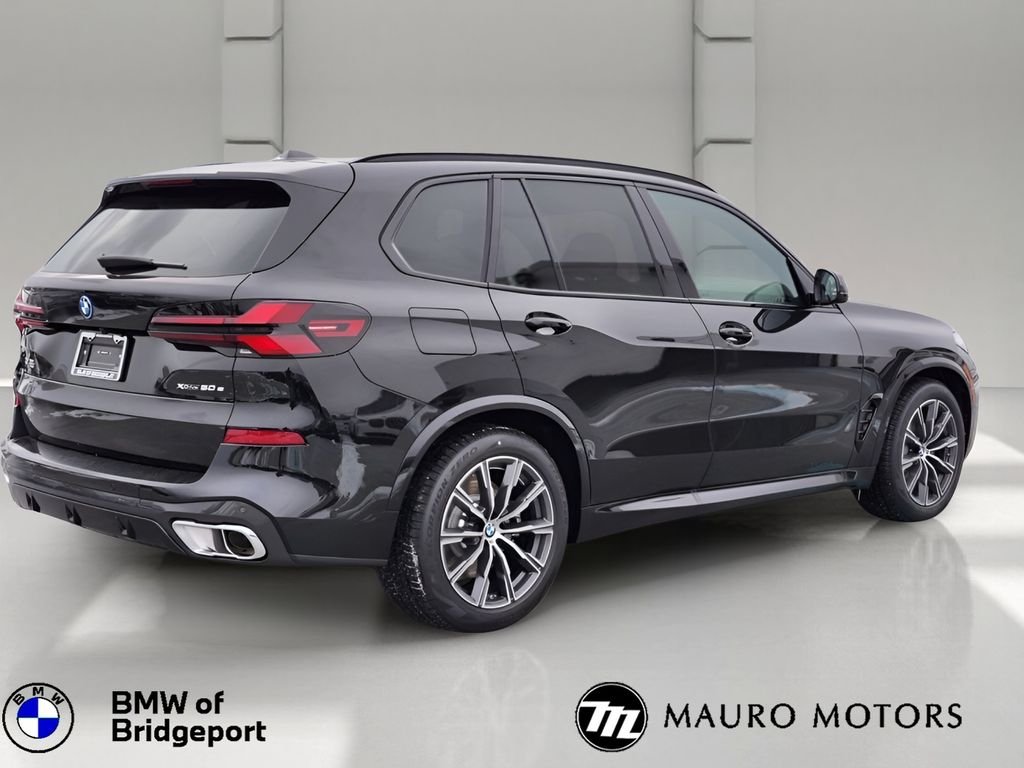 Used 2026 Black BMW xDrive50e image 3