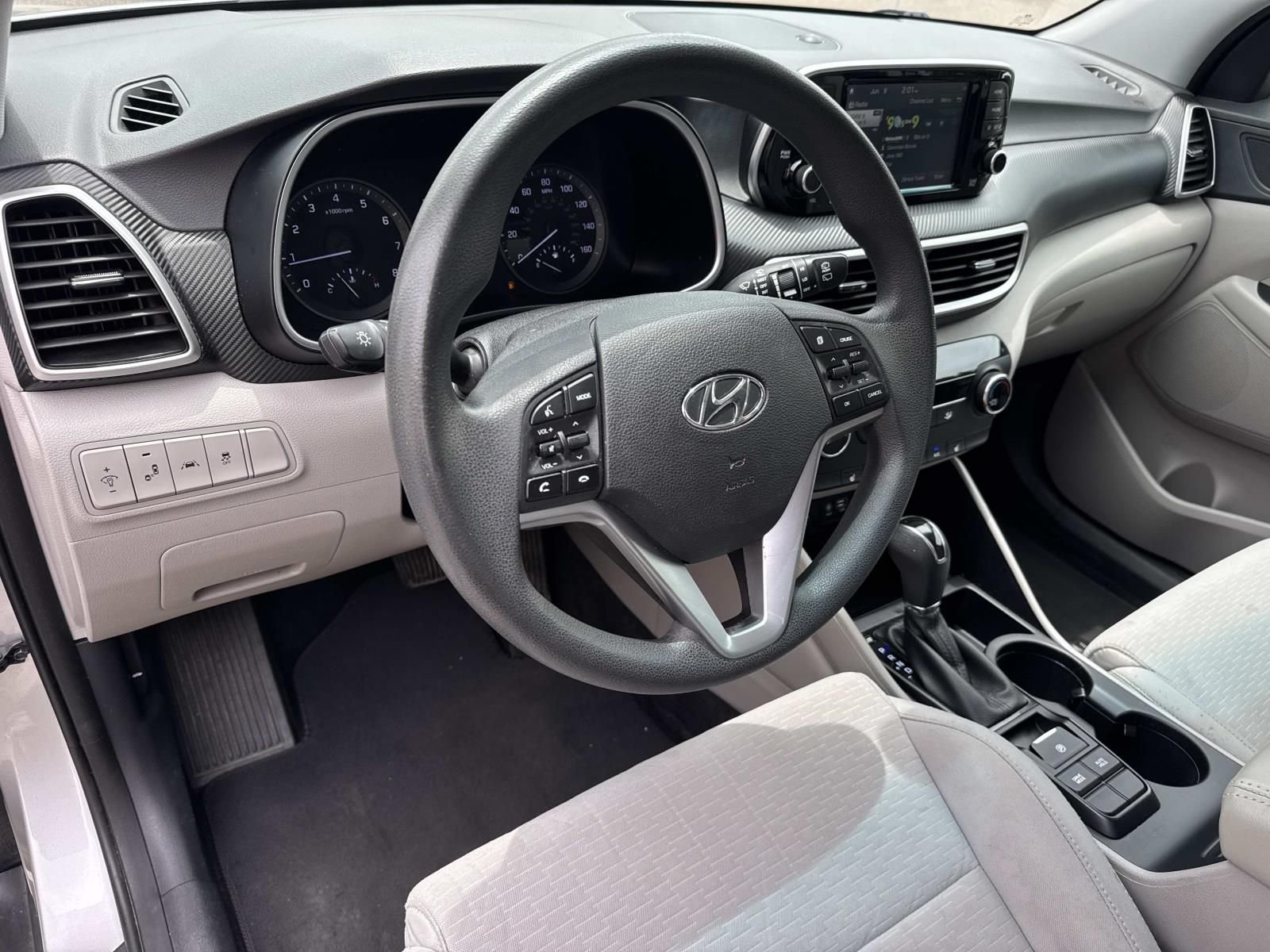 Used 2021 Silver Hyundai Value image 19