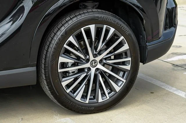Used 2025 Black Lexus 350 Premium Plus image 68
