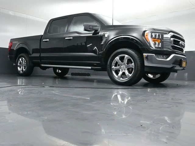 Used 2023 Black Ford XLT image 32