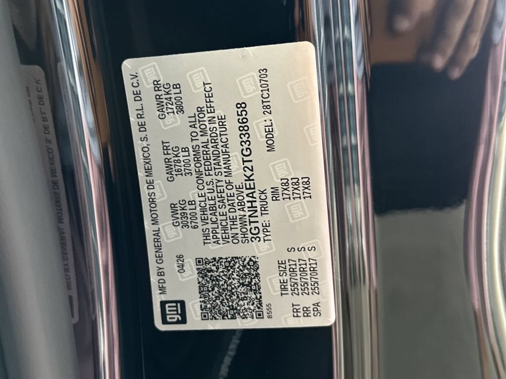 New 2026 Onyx Black GMC Pro image 31