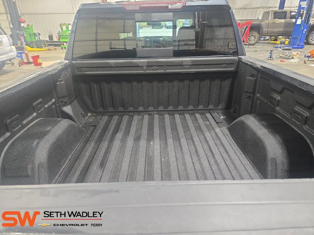 Used 2020 SHADOW GRAY METALLIC Chevrolet LT Trail Boss image 13