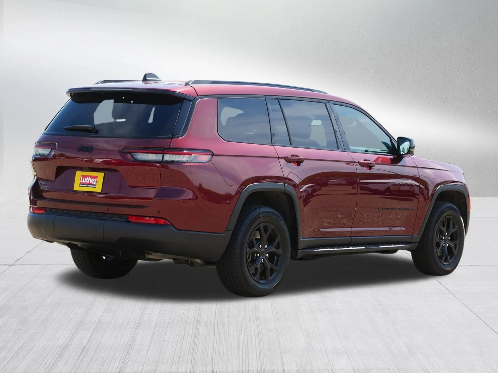 Used 2024 Velvet Red Pearlcoat Jeep Altitude X image 7