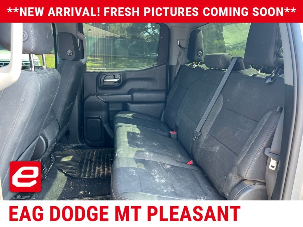 Used 2023 Gray Chevrolet Custom image 11