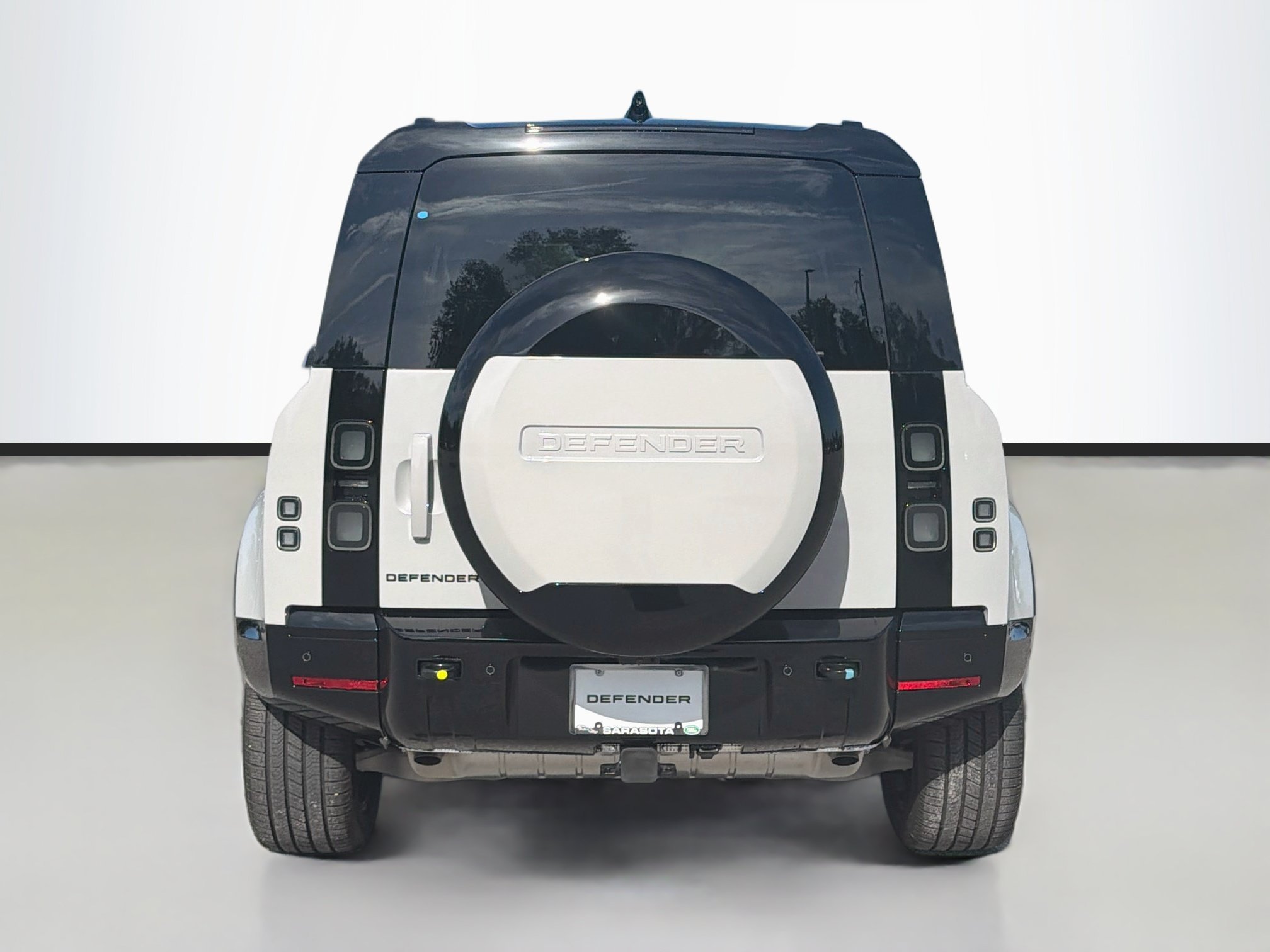 New 2026 Borasco Grey Land Rover X-Dynamic SE image 4