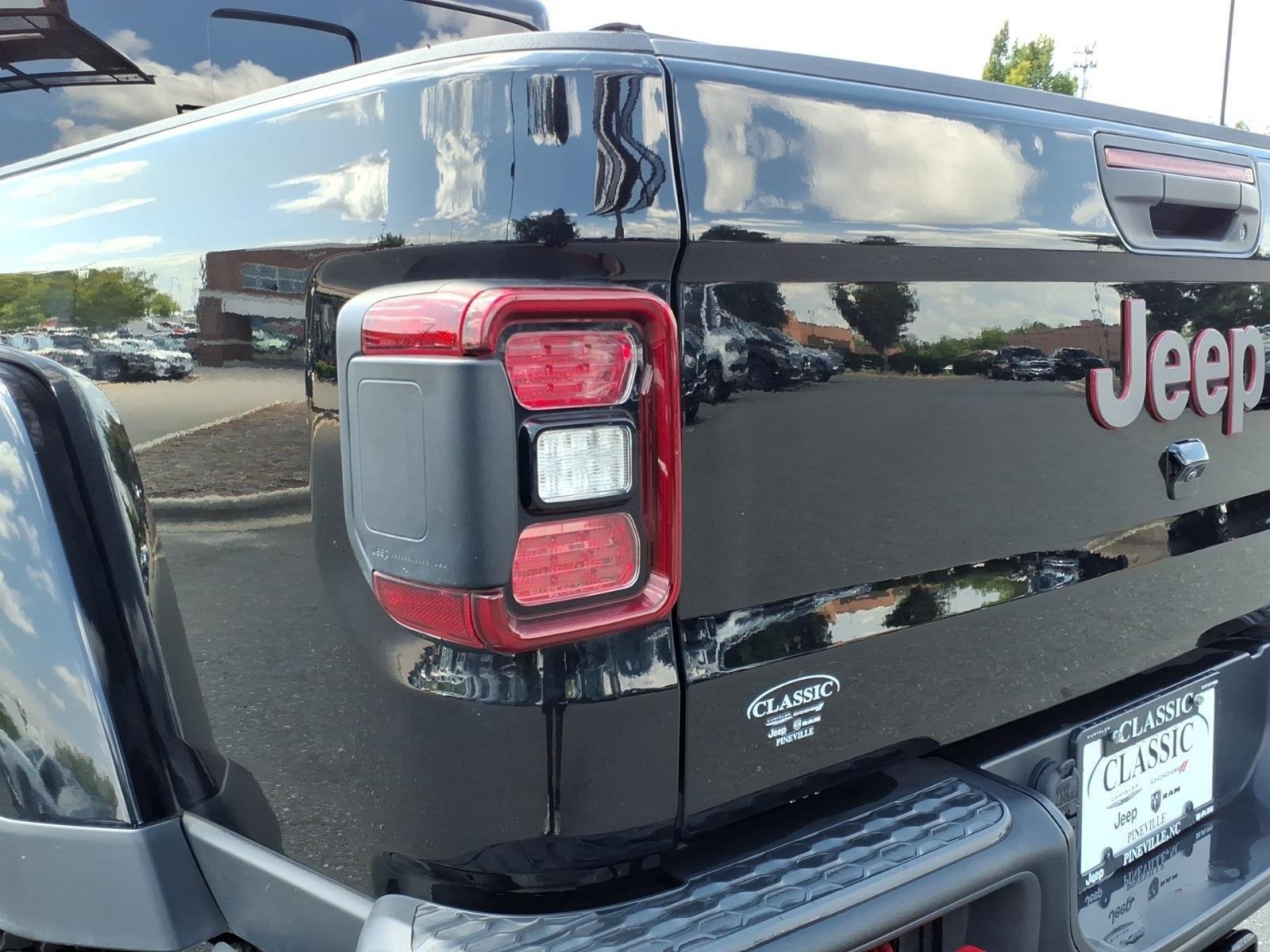 Used 2021 Black Clearcoat Jeep Rubicon image 18