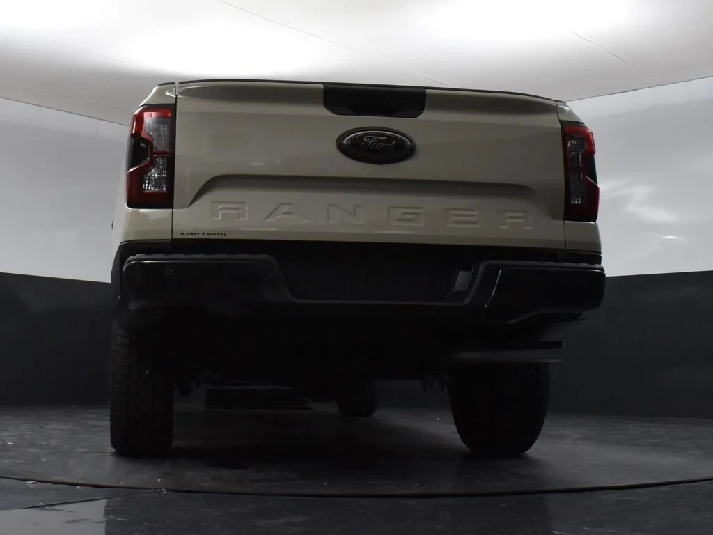 New 2026 Beige Ford XLT image 30