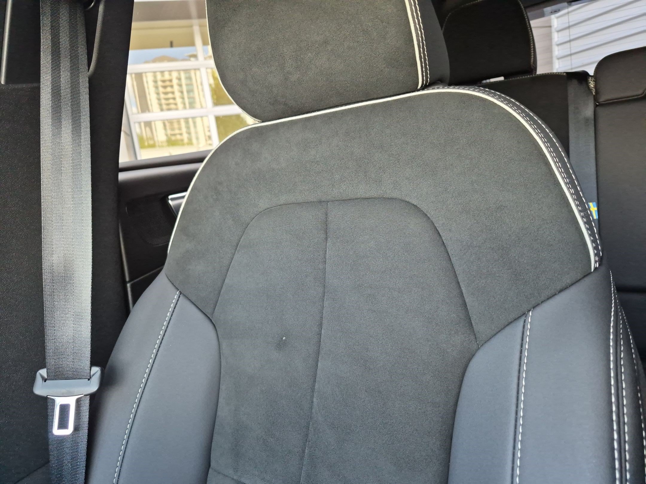 Certified Used 2023 Crystal White Volvo Ultimate image 33