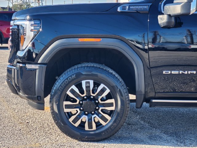 2026 GMC Sierra 3500HD Denali Ultimate - Photo 8
