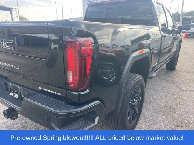 Used 2022 Black GMC Denali image 6