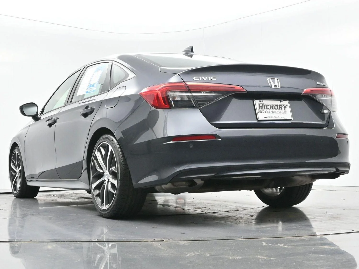 Used 2024 Meteorite Gray Metallic Honda Touring image 52