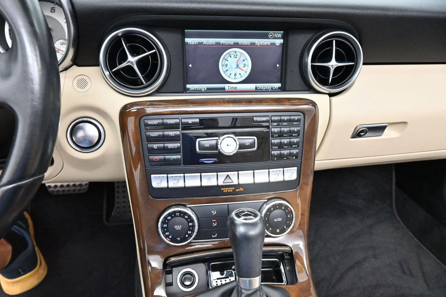 Used 2015 White Mercedes-Benz SLK 250 image 27