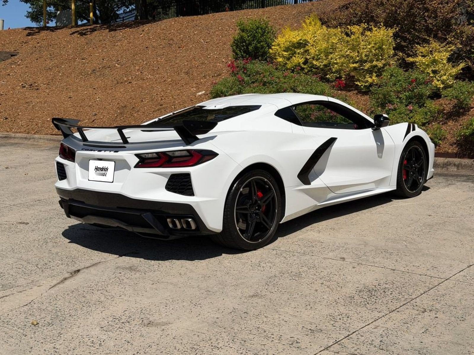 Used 2022 Arctic White Chevrolet Z51 2LT image 4