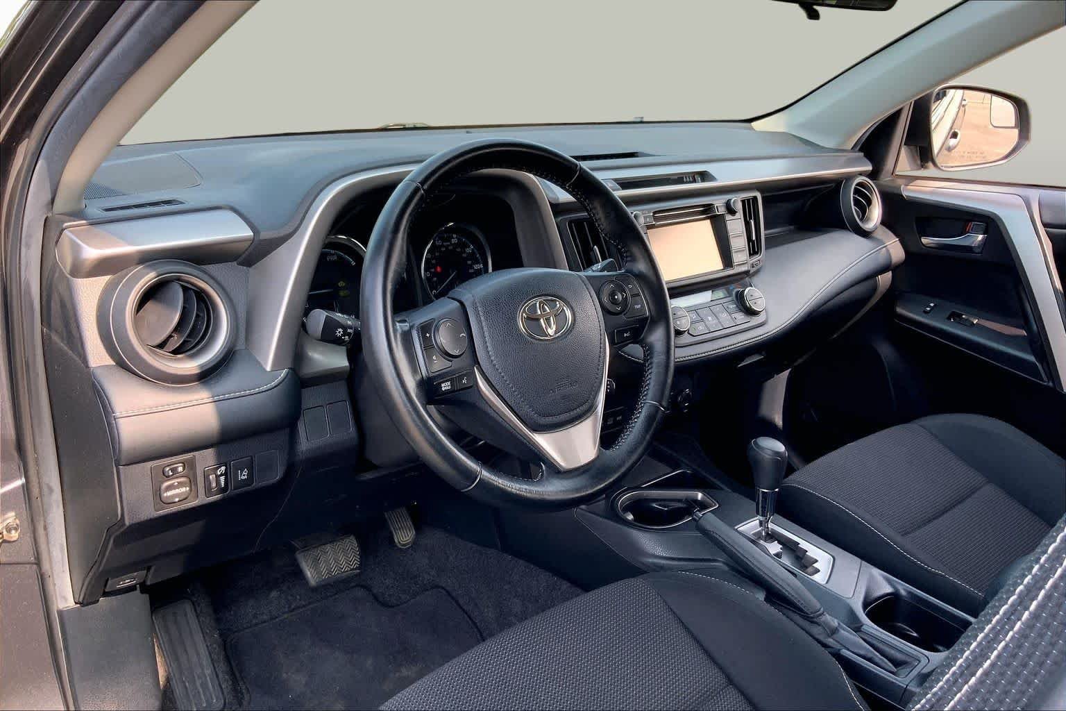 Used 2018 Magnetic Gray Metallic Toyota Hybrid LE image 17
