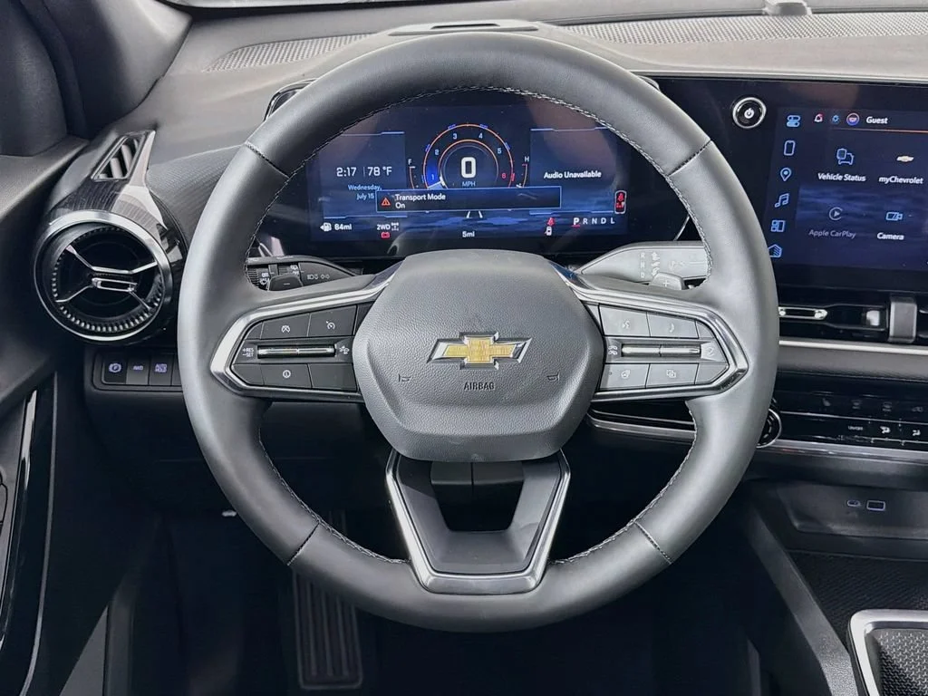 New 2027 Summit White Chevrolet LT image 11