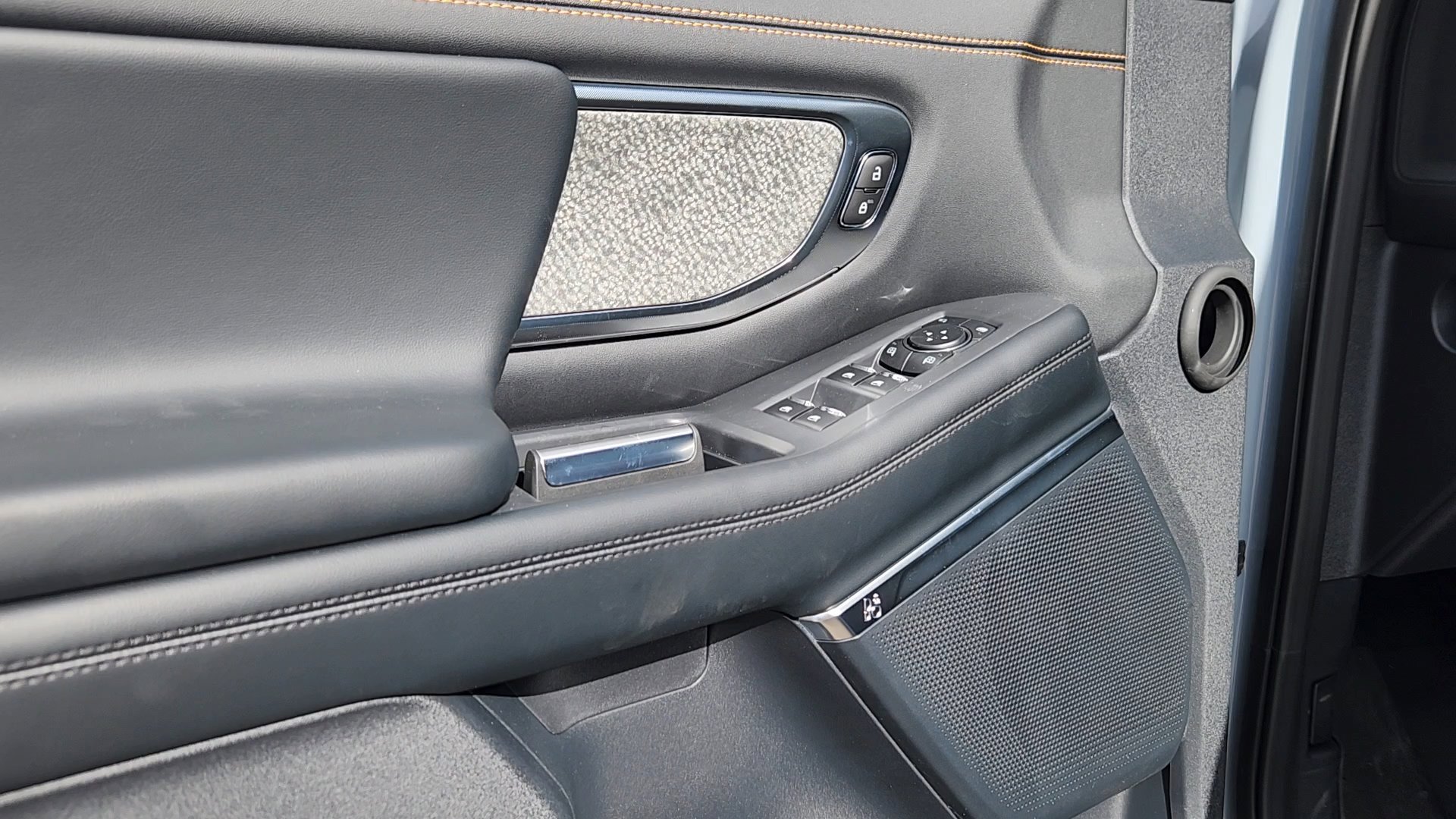 New 2026 Glacier Gray Metallic Tri-Coat Ford Tremor image 28