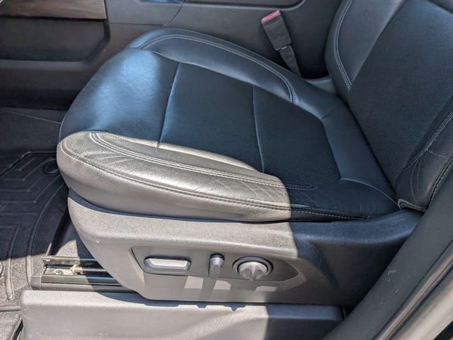 Used 2019 Black GMC SLT image 23