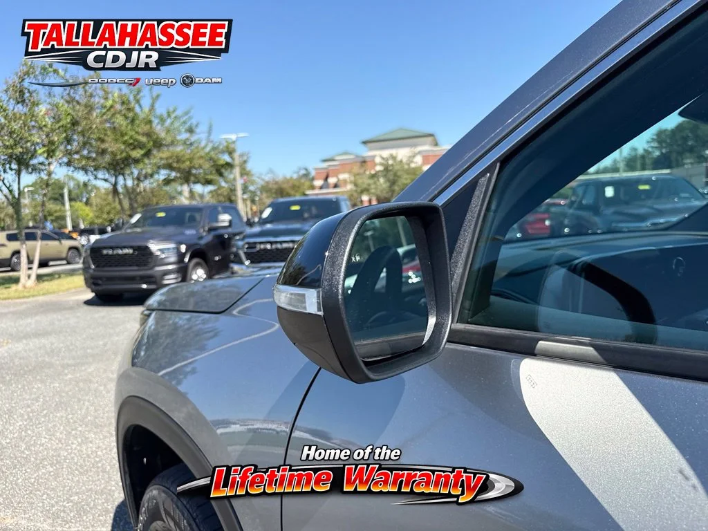 Used 2025 Sterling Gray Metallic Chevrolet LT image 14