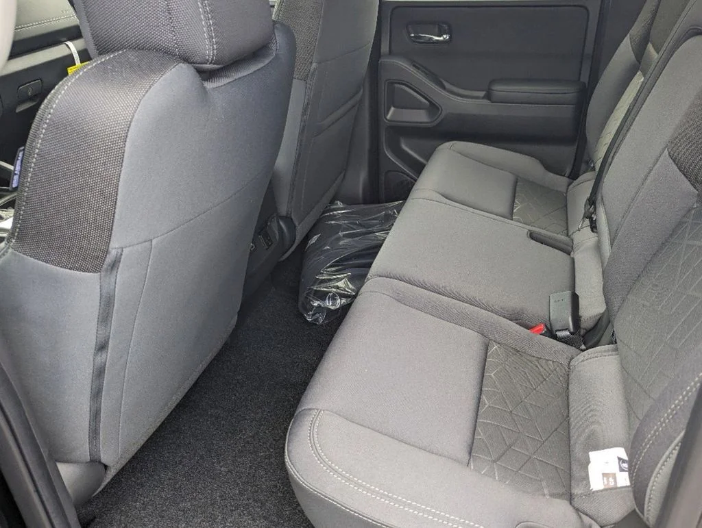 2025 Nissan Frontier SV - Photo 24