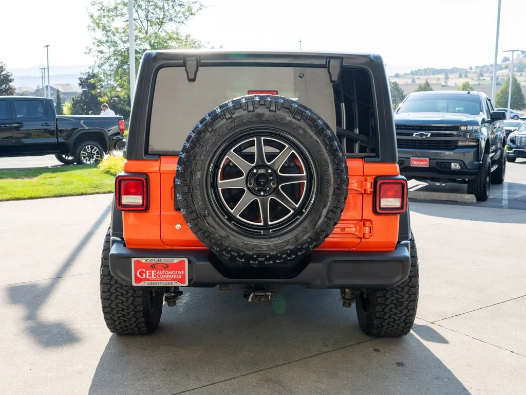 Used 2018 Orange Jeep Unlimited Sport S image 6