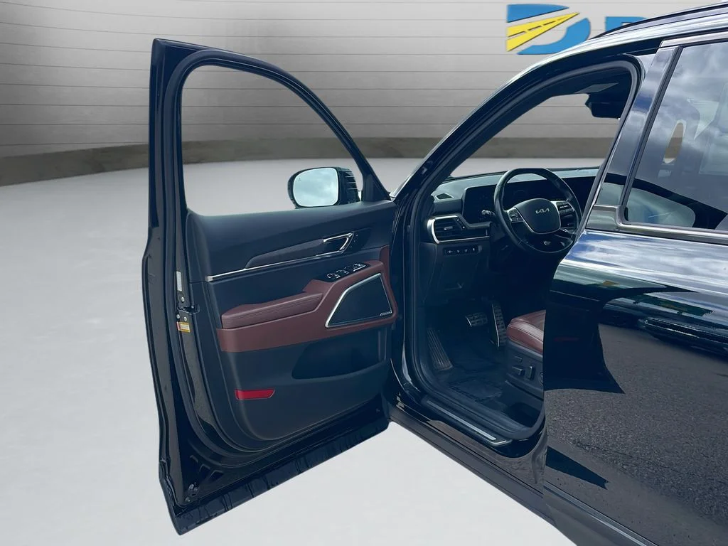 Used 2024 Black Kia SX-Prestige image 35