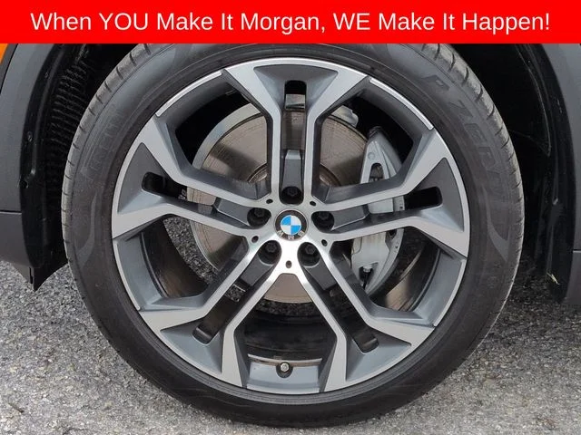 Used 2025 Black BMW sDrive40i image 13