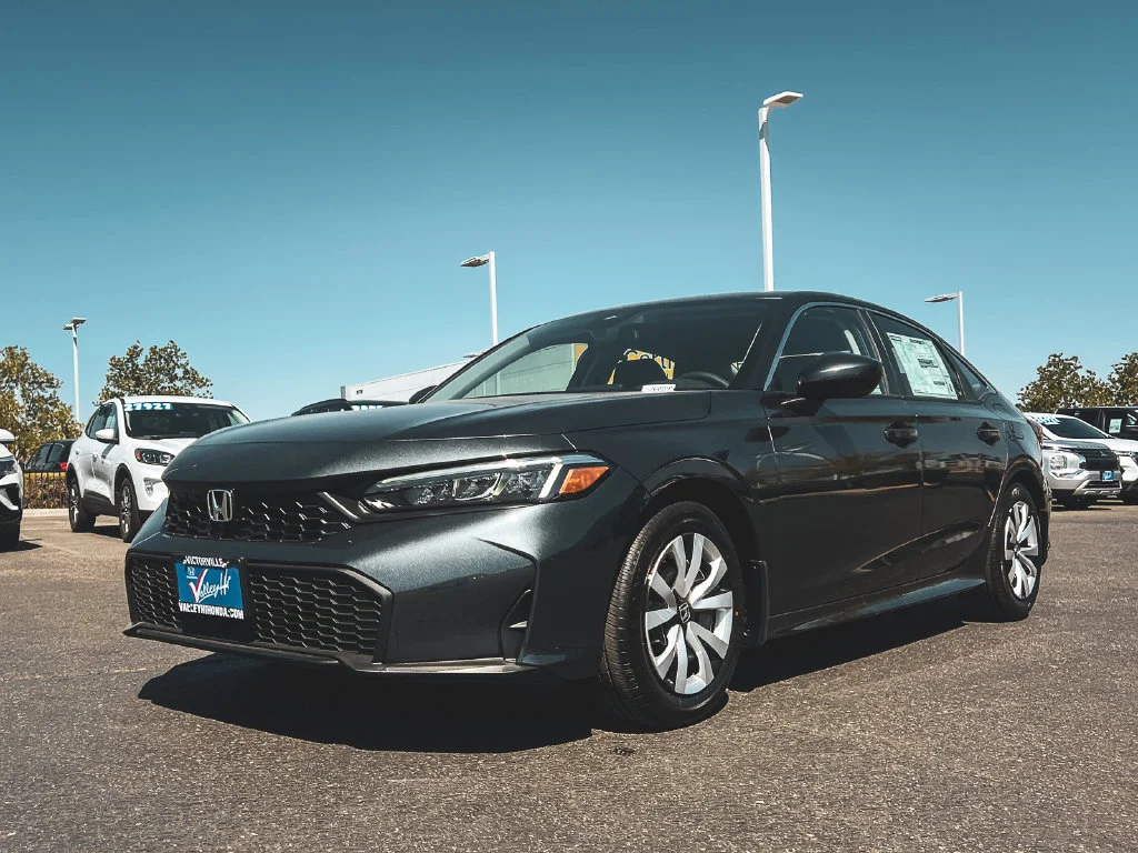 New 2026 Meteorite Gray Metallic Honda LX image 2