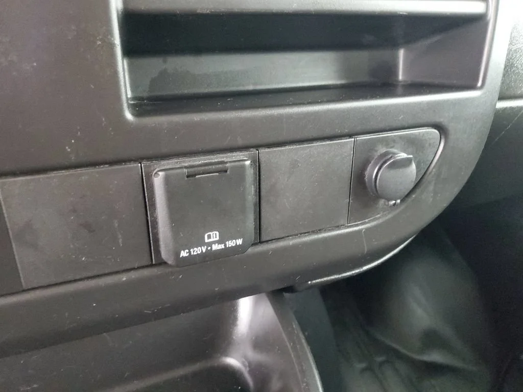 Used 2023 Summit White Chevrolet 1LS image 20