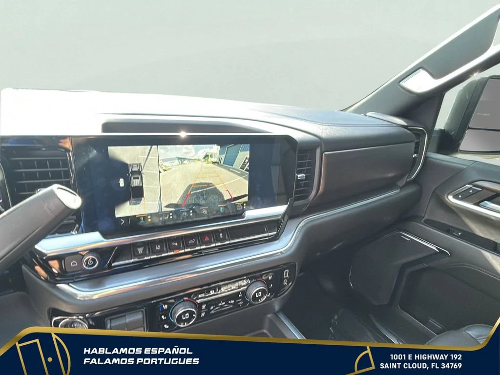 Used 2024 Black Chevrolet High Country image 23