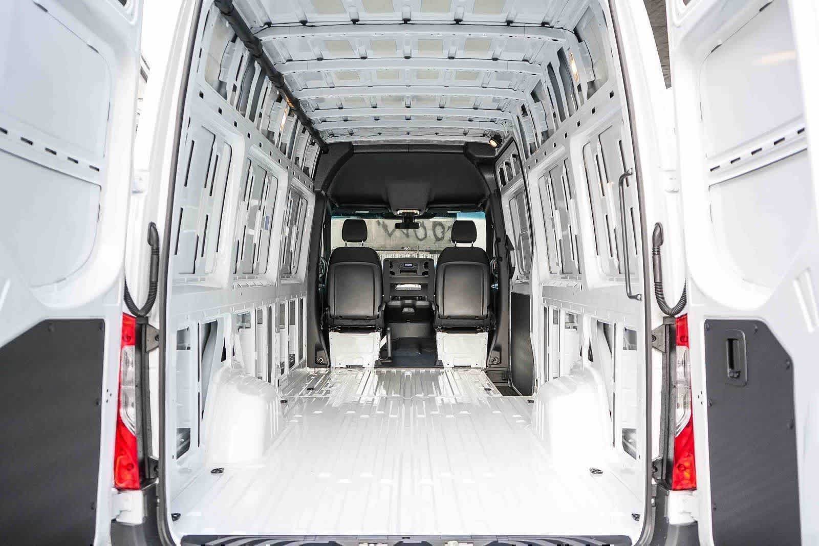 New 2026 Arctic White Mercedes-Benz Cargo 170WB High Roof RWD 2.0L I4 Diesel Turbo SO image 23