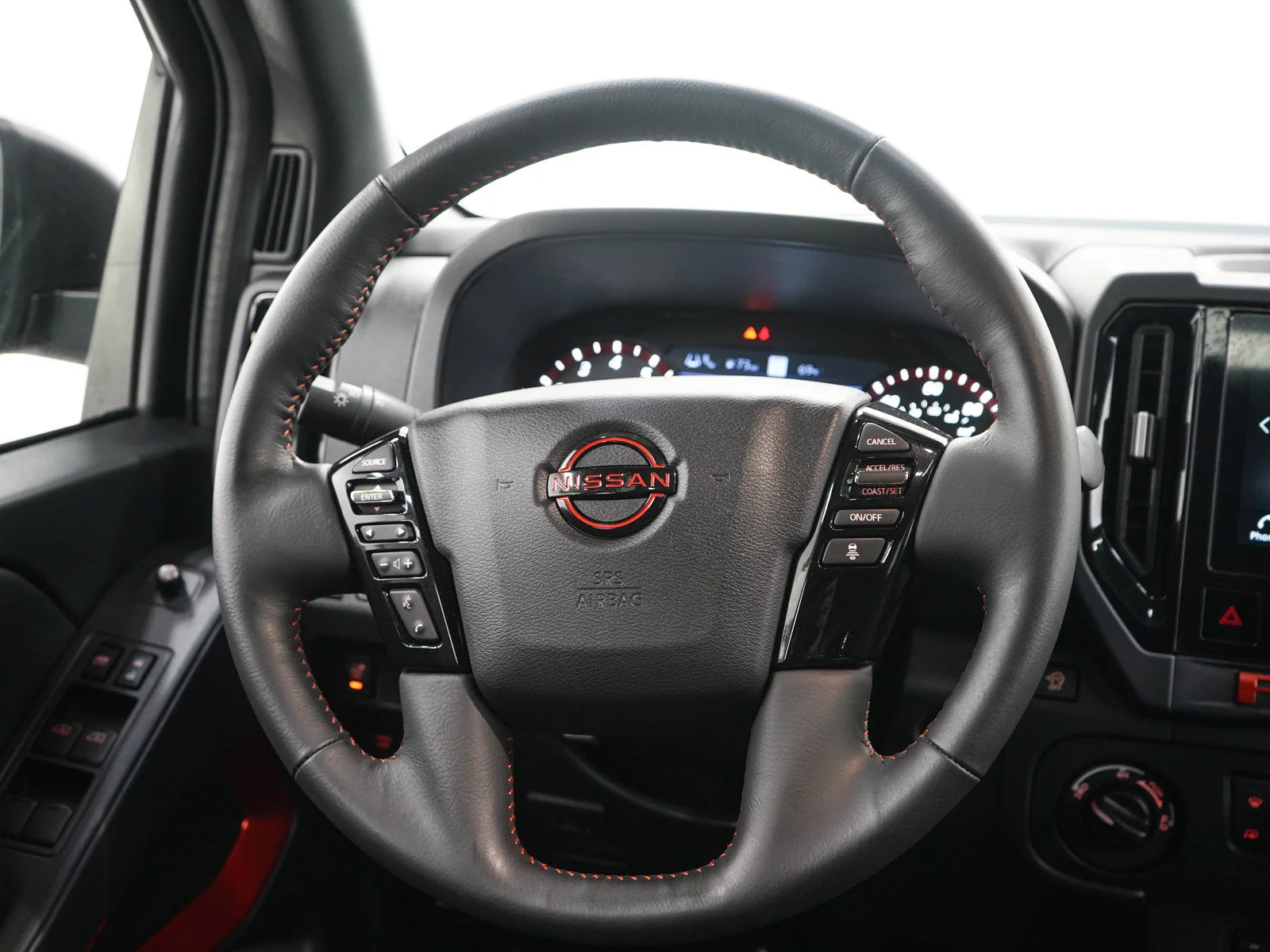 Used 2026 Boulder Gray Pearl Nissan PRO-4X image 17