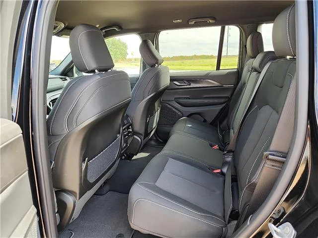 New 2027 PX8 High Gloss Jeep LAREDO 4X2 image 8