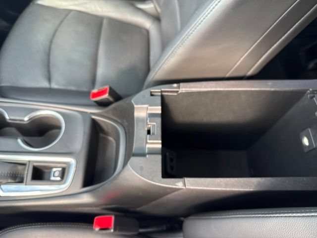 Used 2018 NIGHTFALL GRAY METALLIC Chevrolet Premier image 27