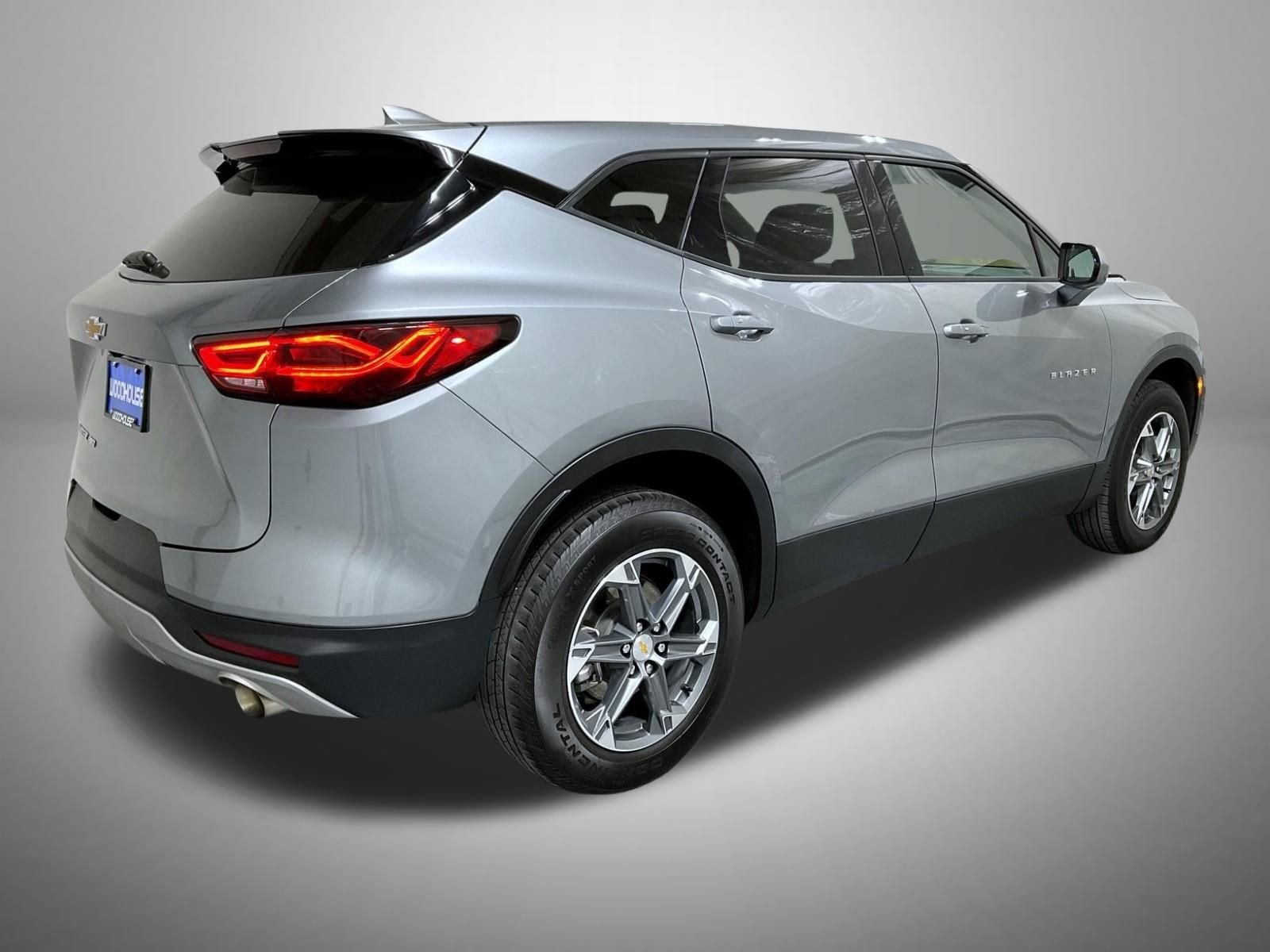 Used 2025 Gray Chevrolet LT image 5