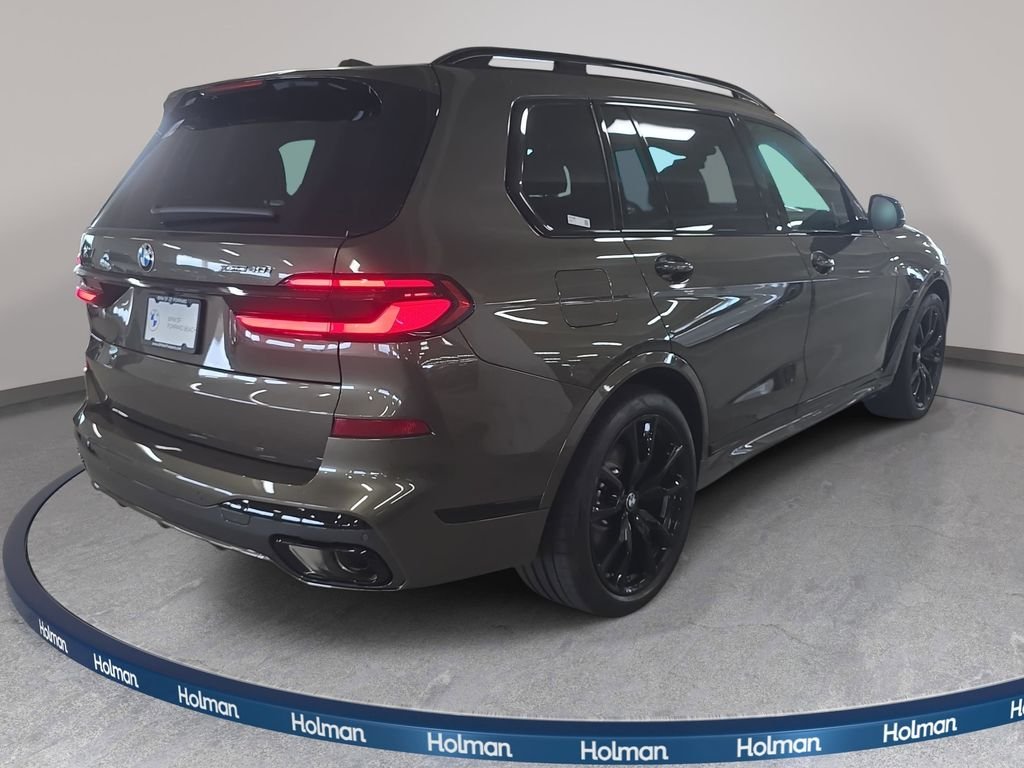 New 2027 Manhattan Green Metallic BMW xDrive40i image 4