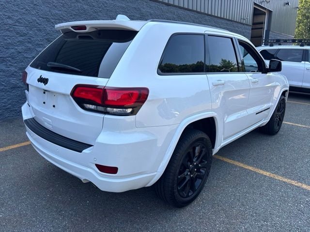 Used 2022 White Jeep Laredo X image 5