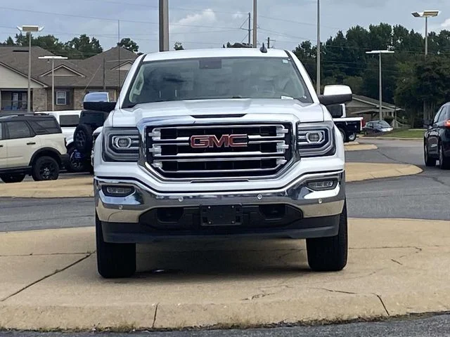 Used 2018 White GMC SLT image 7