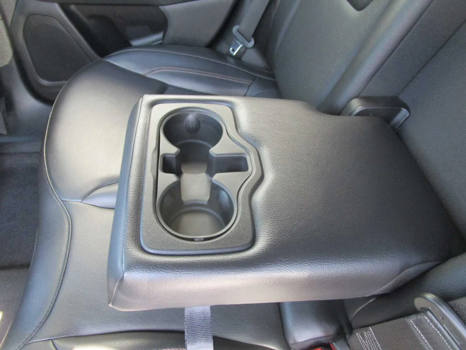 Used 2023 Bright White Clearcoat Jeep Limited image 9